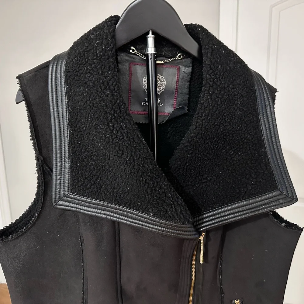 Vince Camuto Black Men's Sleeveless Zip Vest with Shearling Collar